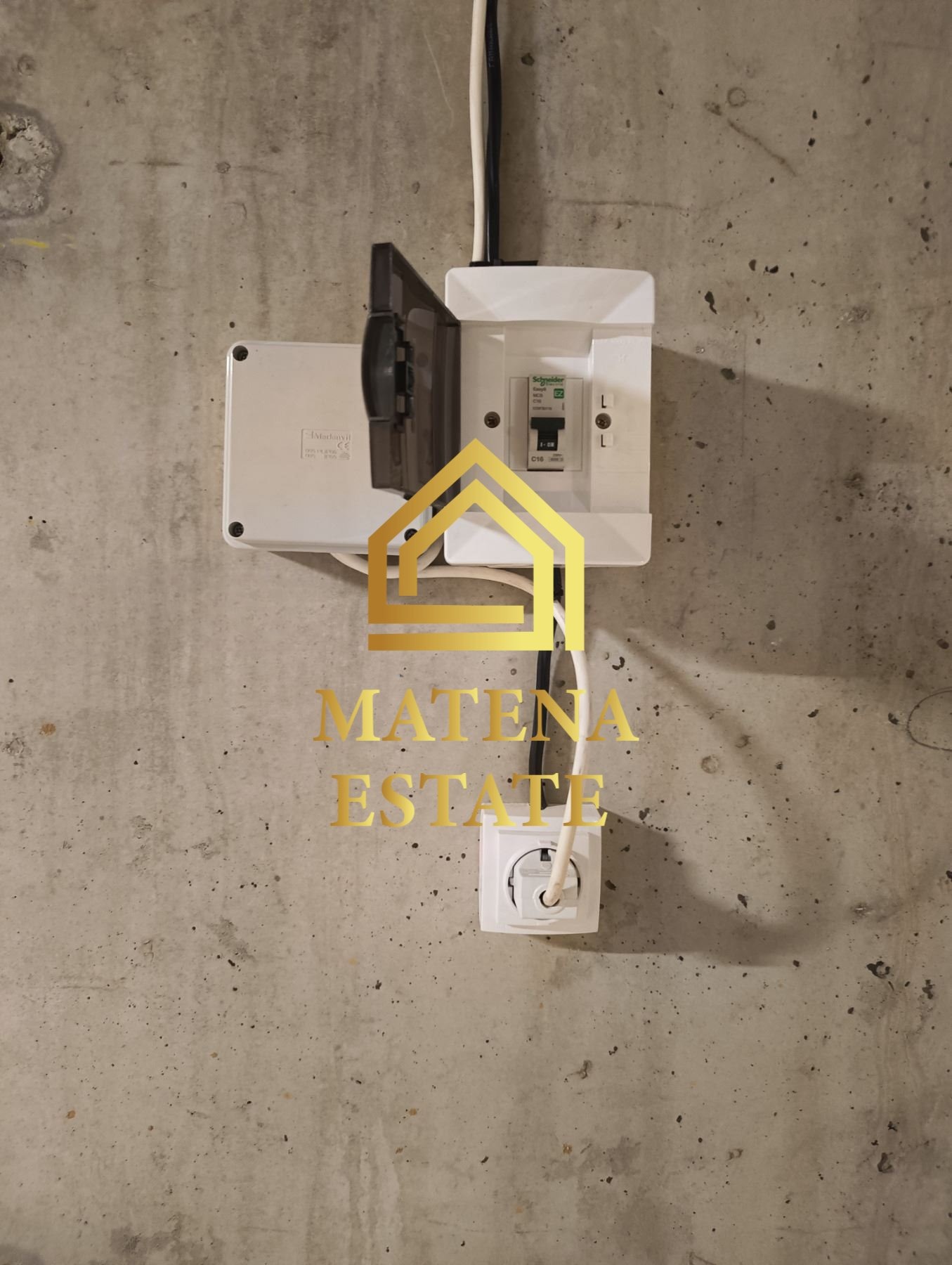 Продава ГАРАЖ, ПАРКОМЯСТО, гр. София, Малинова долина, снимка 4 - Гаражи и паркоместа - 53783293