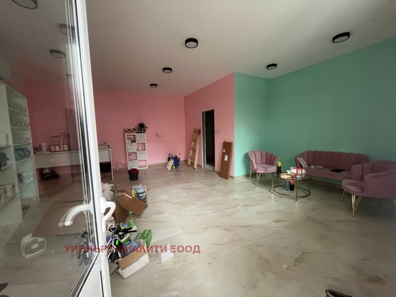 Продава ОФИС в град Пловдив, Кючук Париж - 46 кв.м / 70 000 € » 136 908.10 лв., УИННЪРС РИАЛИТИ ЕООД