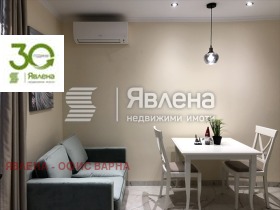 2-стаен град Варна, ВИНС-Червен площад 1