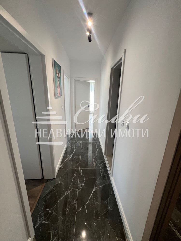 Продава 3-СТАЕН, гр. Шумен, Боян Българанов 1, снимка 17 - Апартаменти - 55692905