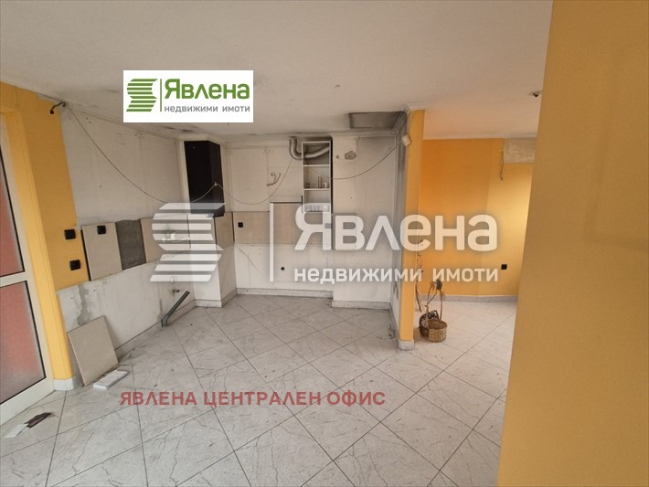 Продава 4-СТАЕН, гр. София, Оборище, снимка 3 - Aпартаменти - 48970093