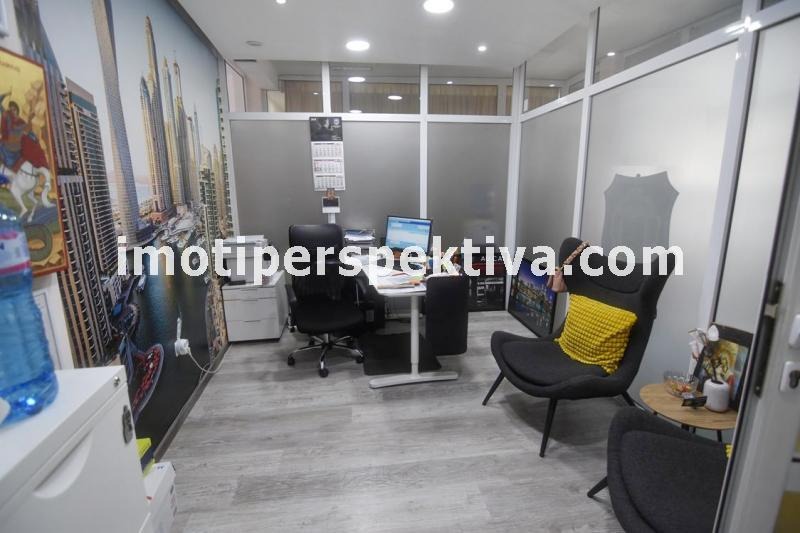 Продава ОФИС, гр. Пловдив, Кючук Париж
