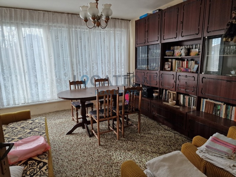 En venta  Piso de la casa región Dóbrich , Kavarna , 190 metros cuadrados | 99150570 - imagen [2]