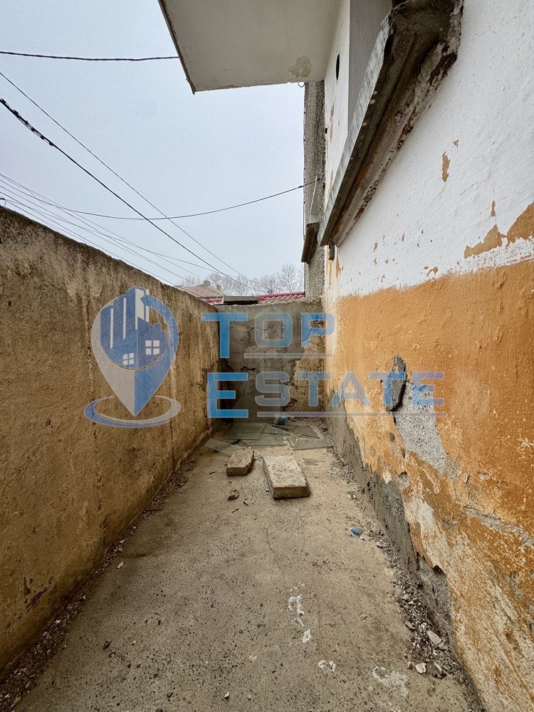 Продава ЕТАЖ ОТ КЪЩА, гр. Павликени, област Велико Търново, снимка 15 - Етаж от къща - 52652916