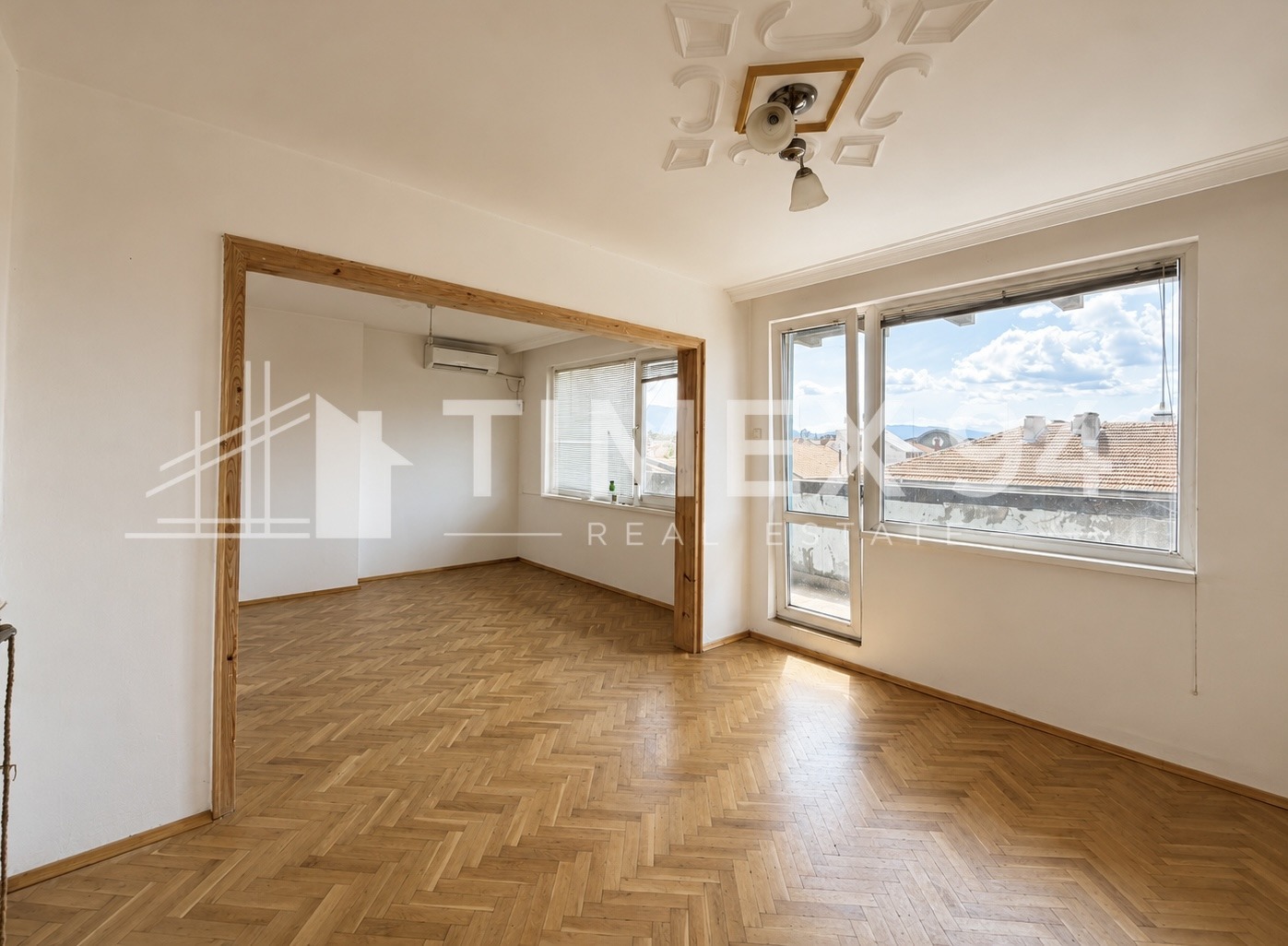 Продава МНОГОСТАЕН, гр. София, Оборище, снимка 1 - Апартаменти - 52646304