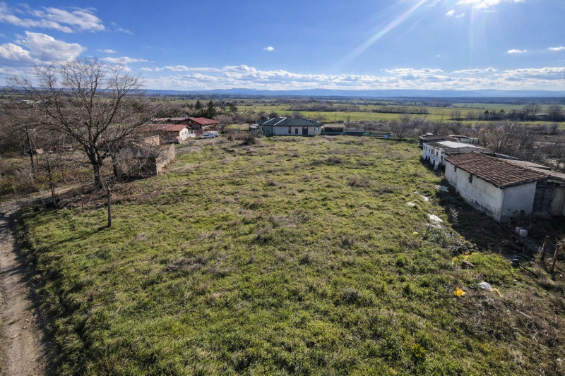 Продава ПАРЦЕЛ в област Пловдив, с. Скутаре - 695 кв.м / 56 000 € » 109 526.48 лв., ТИТАН ПРОПЪРТИС