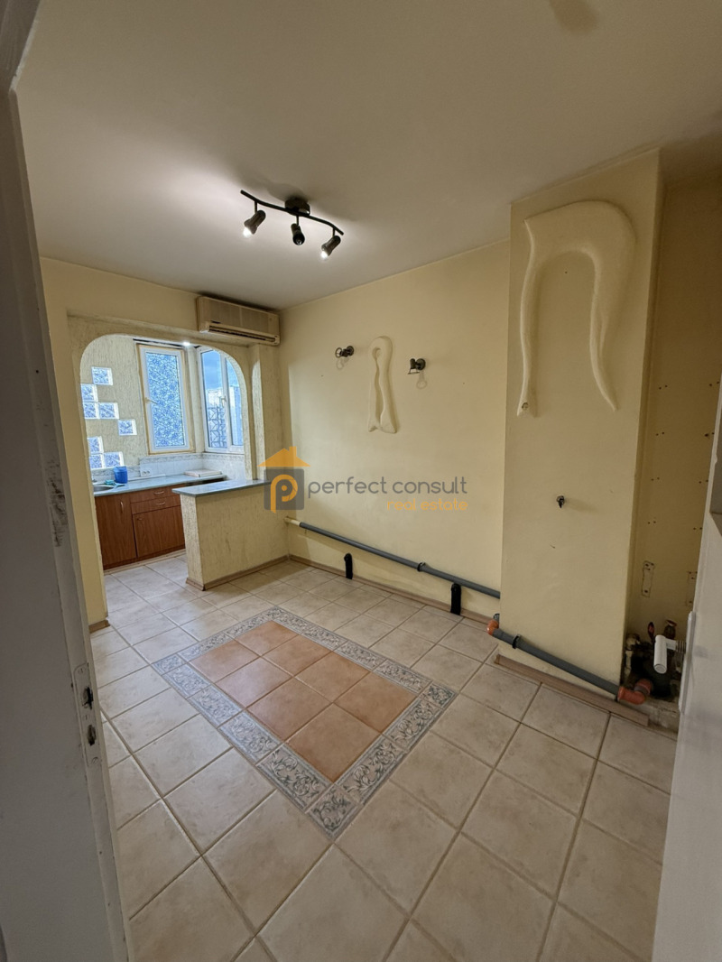 Продава 3-СТАЕН, гр. Пловдив, Кючук Париж, снимка 3 - Апартаменти - 52990985