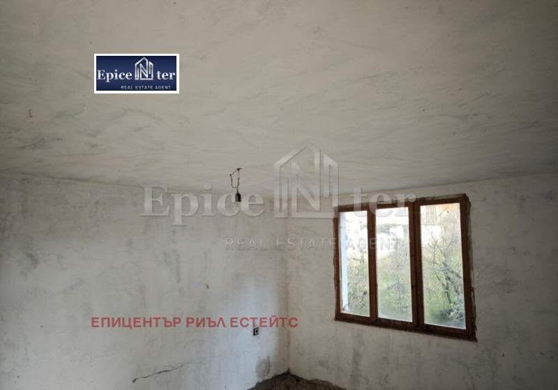 Продава КЪЩА, гр. Брезник, област Перник, снимка 8 - Къщи - 52759994