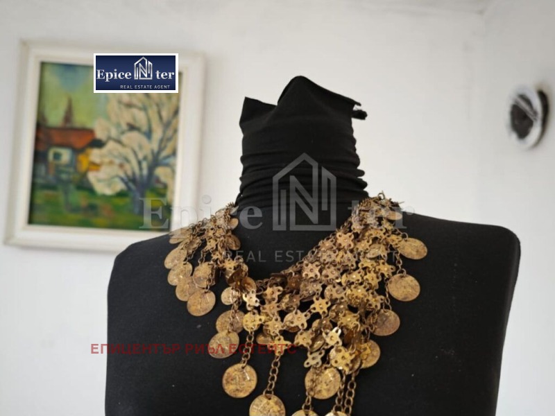 Продава КЪЩА, гр. Брезник, област Перник, снимка 3 - Къщи - 52759994