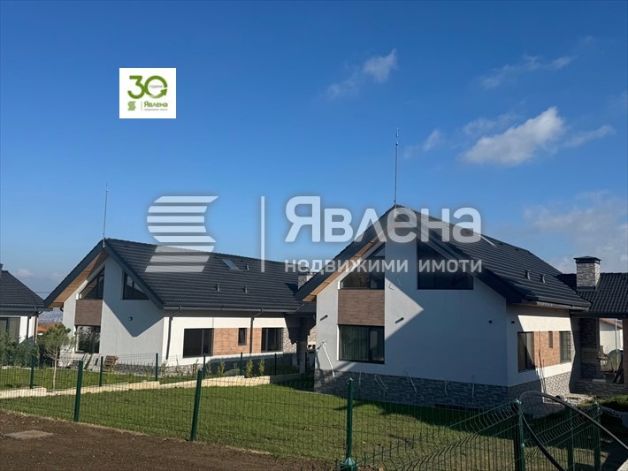 Продава КЪЩА, гр. Варна, с. Звездица, снимка 2 - Къщи - 53953541