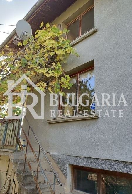 Продава КЪЩА, с. Гурково, област София област, снимка 2 - Къщи - 55831396