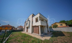 Casa Iztok, Pernik