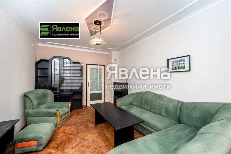 Продаја  1 спаваћа соба Софија , Изток , 68 м2 | 63561780