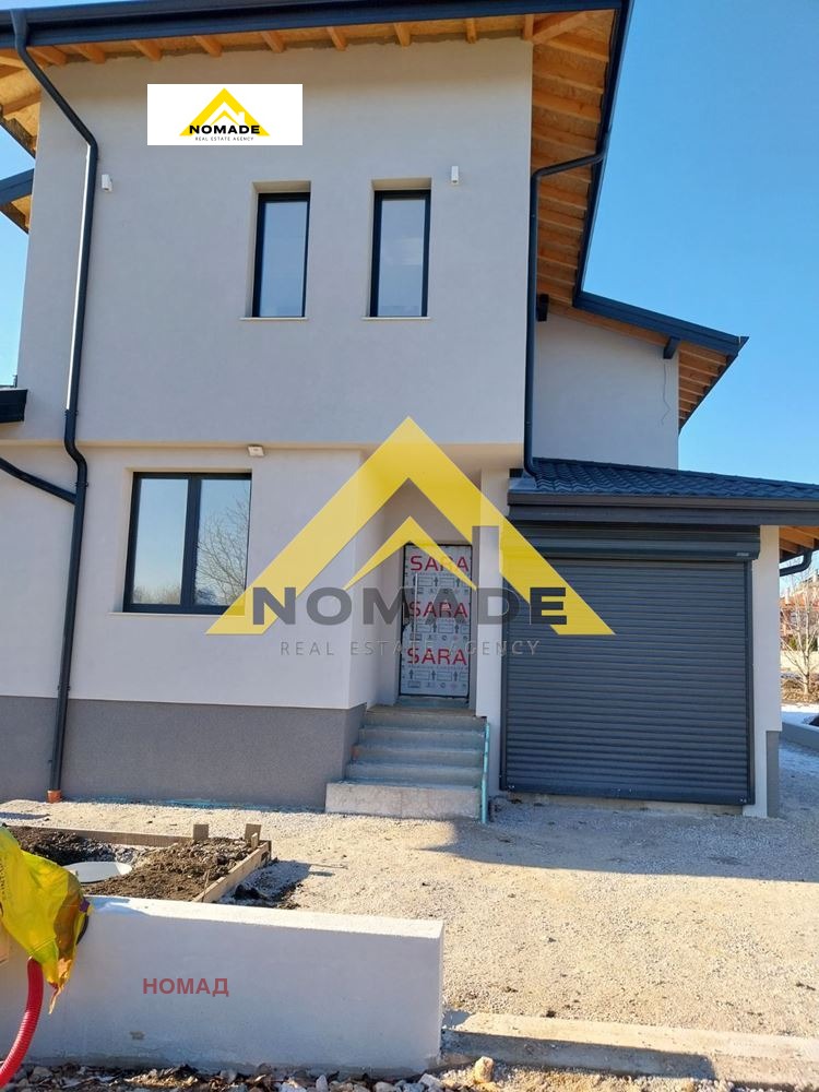 Продава КЪЩА, гр. Пловдив, Остромила, снимка 2 - Къщи - 52988109