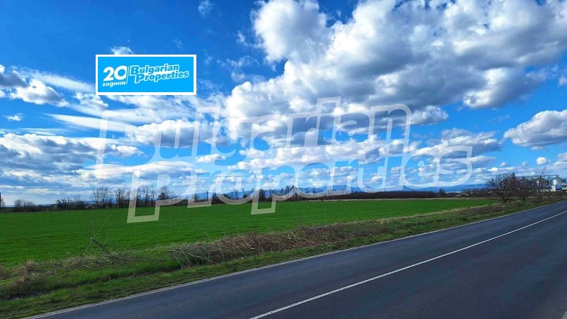 Продава ПАРЦЕЛ в област Пловдив, с. Граф Игнатиево - 11557 кв.м / 346 710 € » 678 105.82 лв., БЪЛГЕРИАН ПРОПЕРТИС