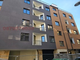2-стаен град Варна, Колхозен пазар 2