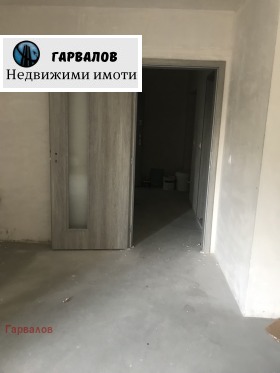 Поткровље Центар, Русе 6