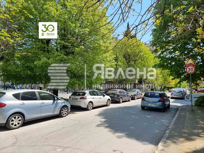 Продава  Магазин, град Варна, Център •  490 000 EUR • ID 91393295 — holmes.bg - [1] 