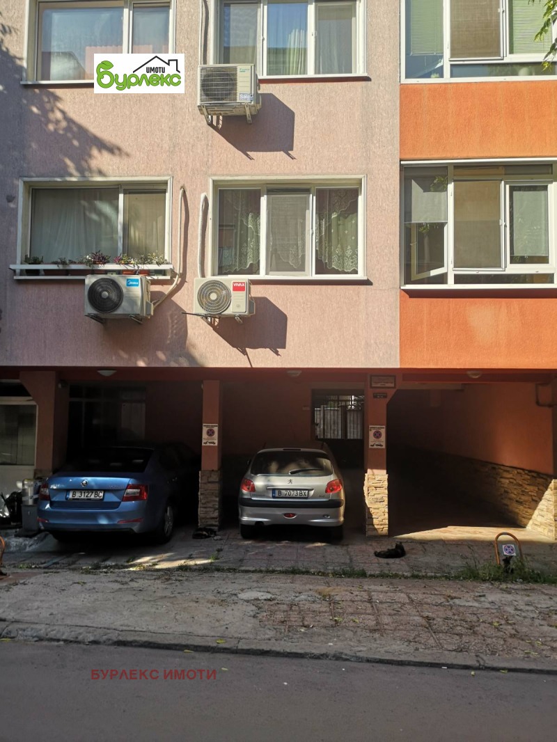 Продава  Паркомясто град Варна , Погреби , 12 кв.м | 64907921 - изображение [2]