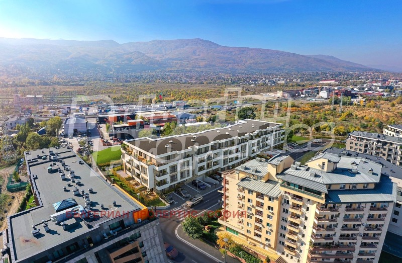 Продава 4-СТАЕН в град София, Витоша - 220 кв.м / 660 000 € » 1 290 847.80 лв., БЪЛГЕРИАН ПРОПЕРТИС - СОФИЯ
