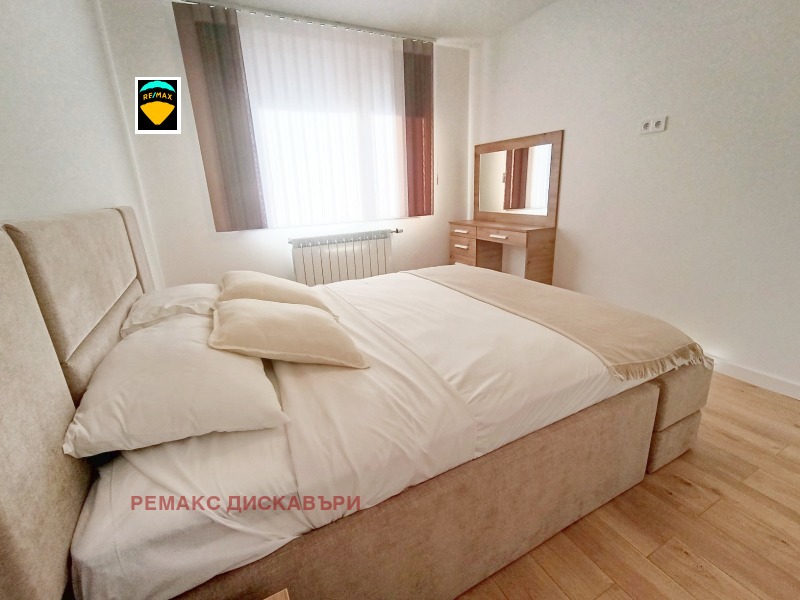 Продава  2-стаен град Смолян , Нов център , 94 кв.м | 65767476 - изображение [11]