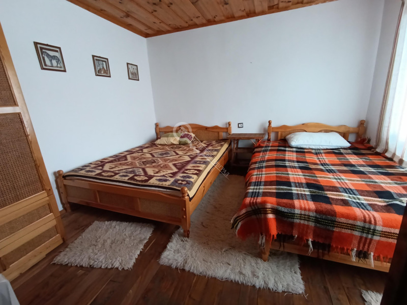 Продава КЪЩА, гр. Елена, област Велико Търново, снимка 13 - Къщи - 36847550