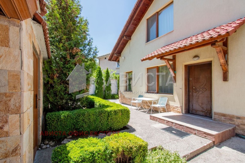 À vendre  Maison région Sofia , Bojourichte , 280 m² | 56013736