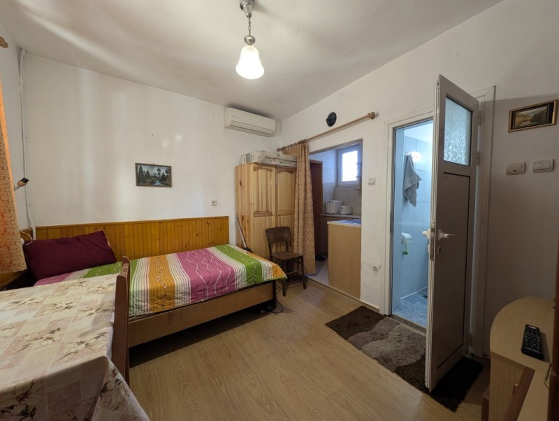 Продава  Къща област Велико Търново , гр. Дебелец , 150 кв.м | 88896860