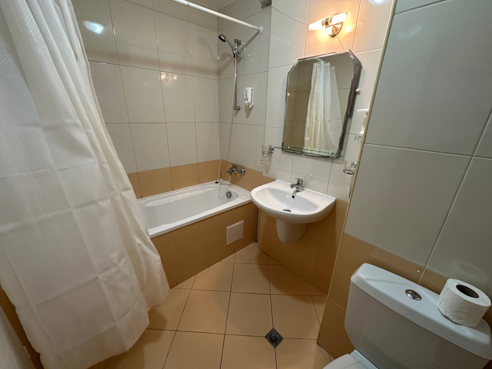 Продава 3-СТАЕН, гр. Ахелой, област Бургас, снимка 8 - Апартаменти - 54302370