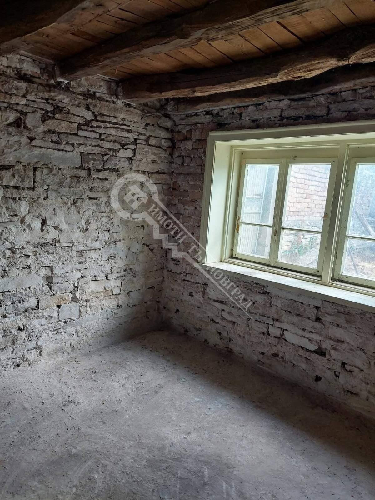 Продава КЪЩА, с. Патреш, област Велико Търново, снимка 9 - Къщи - 53782650