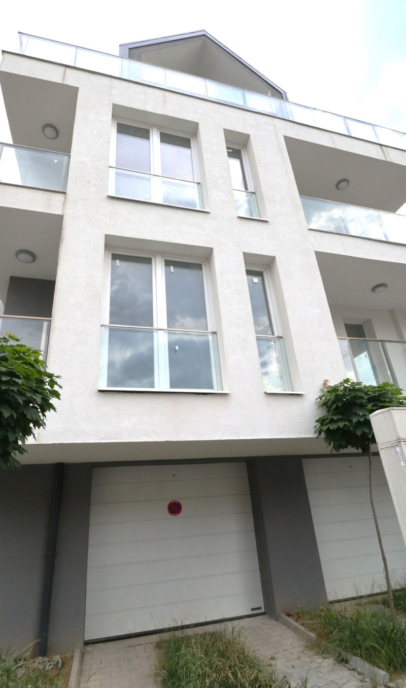 Продава МНОГОСТАЕН в град София, Кръстова вада - 190 кв.м / 430 000 € » 841 006.90 лв., КД ЕСТЕЙТС ООД