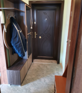 1 quarto Vazrajdane 1, Varna 4