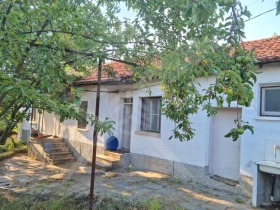 Продава къща област Пловдив с. Розовец - [1] 