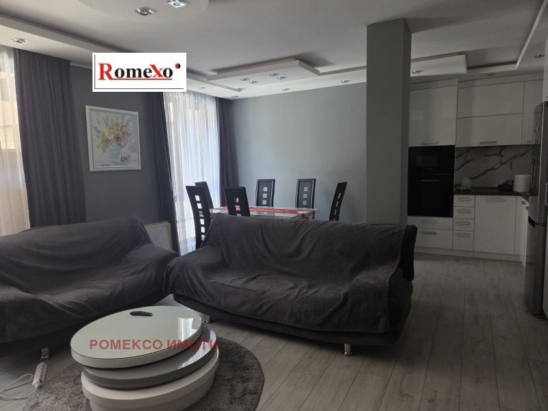 Till salu  2 sovrum Plovdiv , Hristo Smirnenski , 104 kvm | 52023971