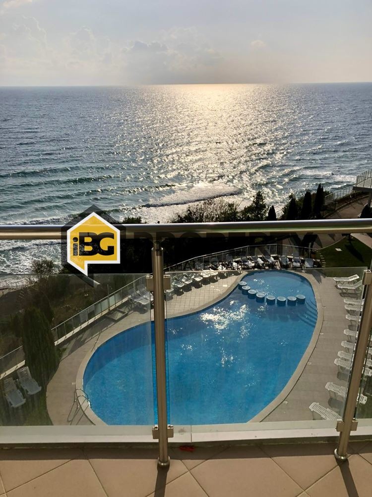 À venda  2 quartos região Varna , Biala , 333 m² | 80190864