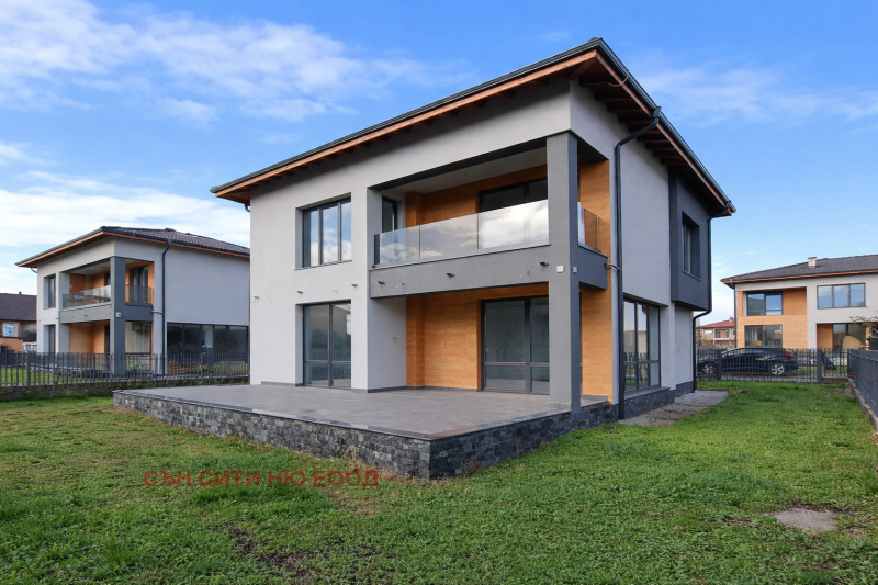 Продава КЪЩА, гр. Костинброд, област София област