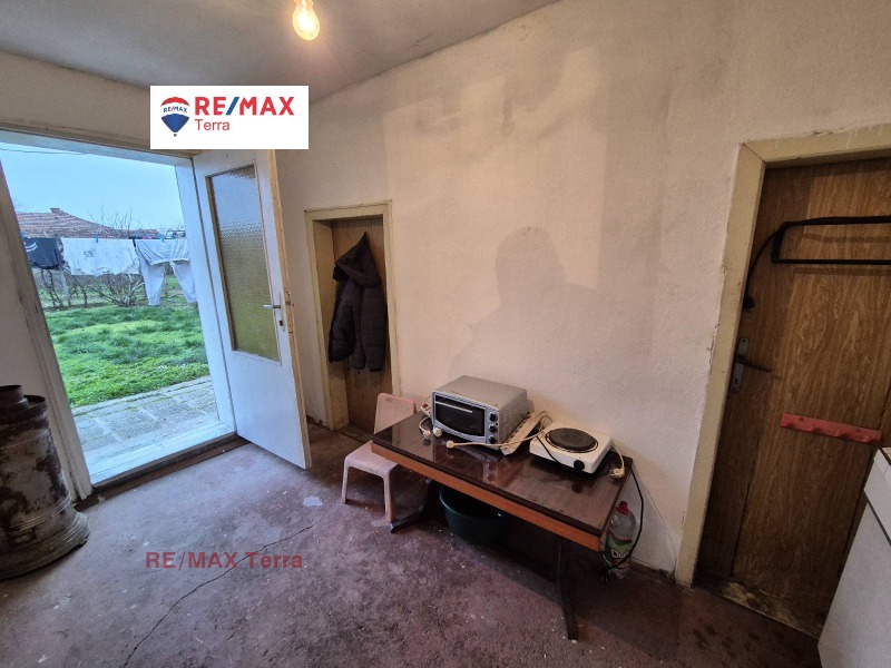 Продава КЪЩА, с. Обнова, област Плевен, снимка 7 - Къщи - 52824329