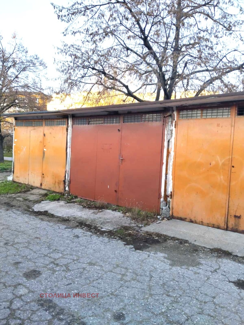 Продава ГАРАЖ, ПАРКОМЯСТО, гр. Русе, Чародейка - Юг