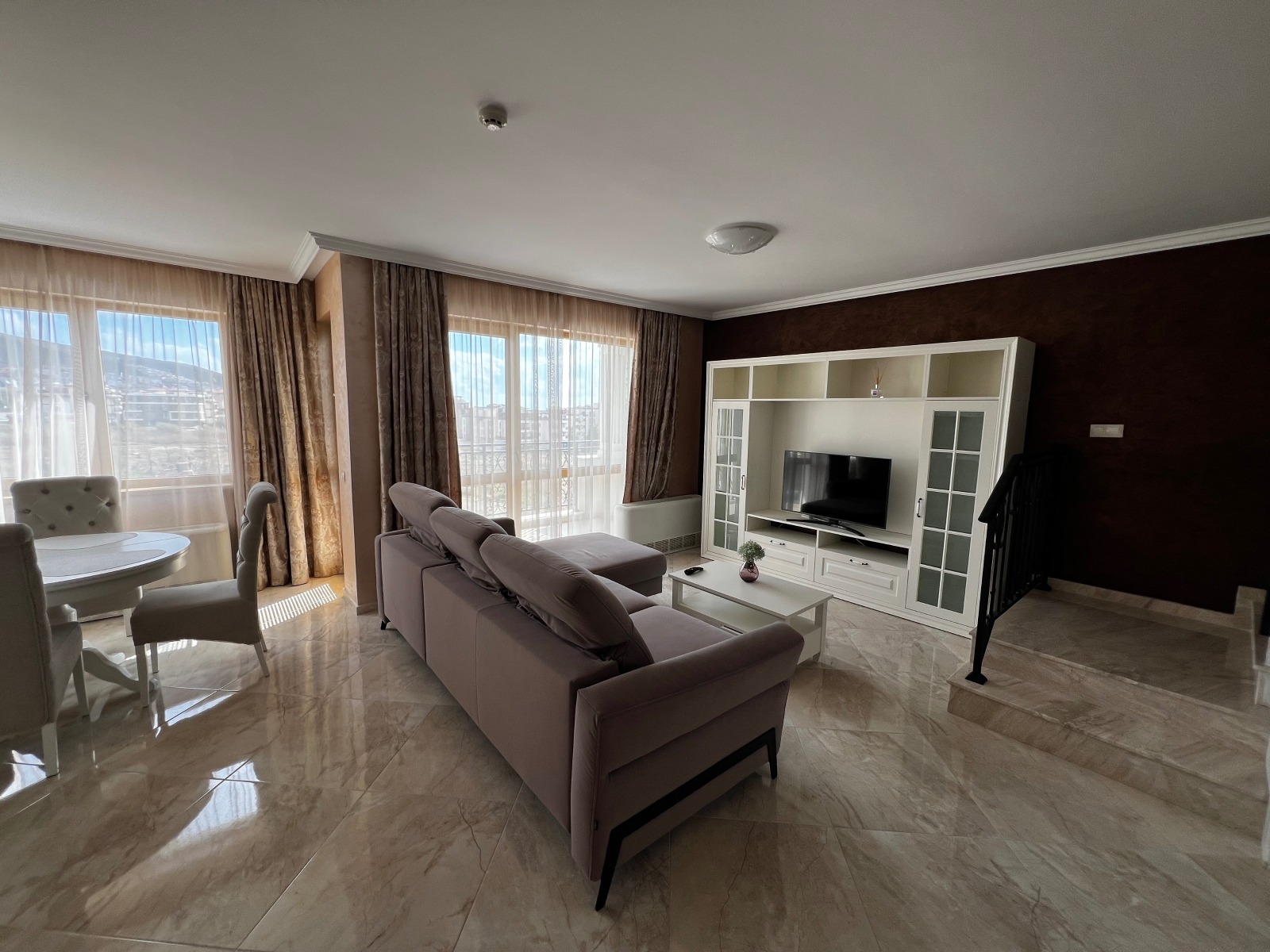Продава  Мезонет област Бургас , гр. Свети Влас , 118 кв.м | 98541214