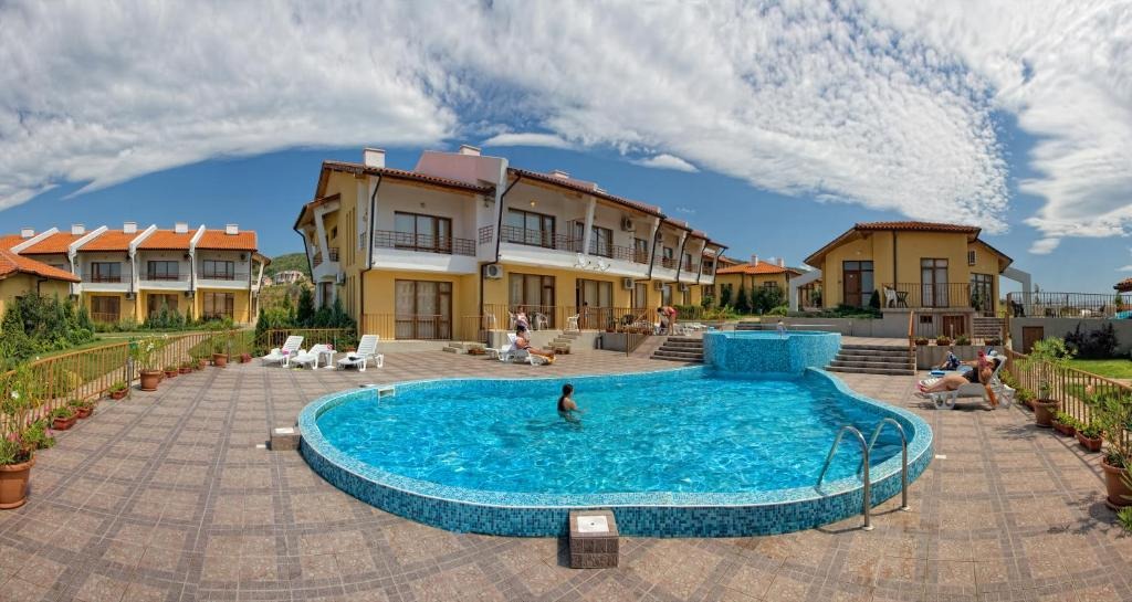 Продава КЪЩА, с. Кошарица, област Бургас, снимка 14 - Къщи - 54497067