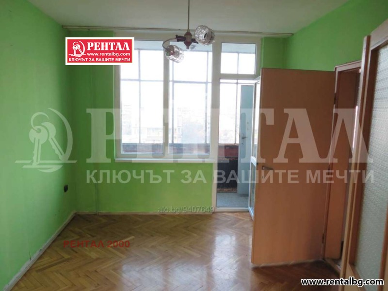 Продава 3-СТАЕН, гр. Пловдив, Кючук Париж, снимка 2 - Aпартаменти - 48113637