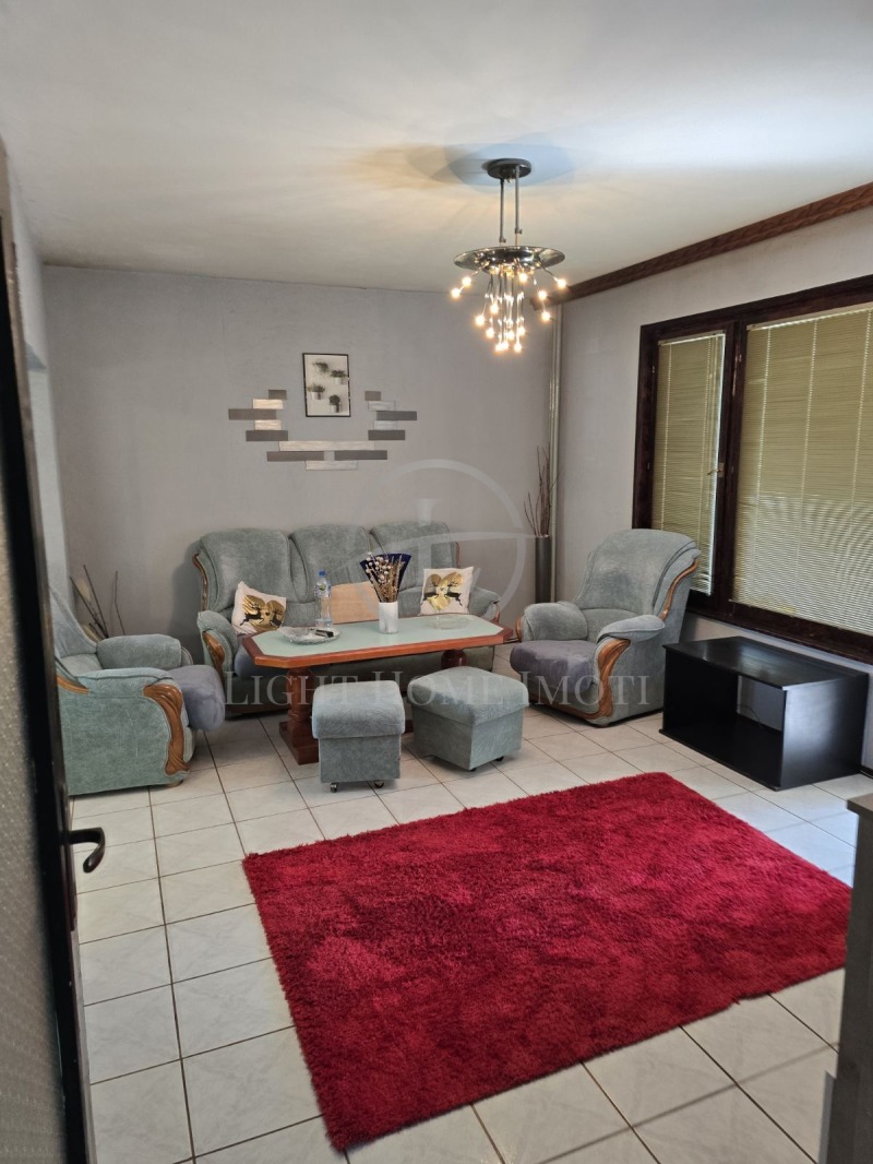 Te koop  2 slaapkamers Plovdiv , Kjutsjuk Parizj , 96 m² | 26589061