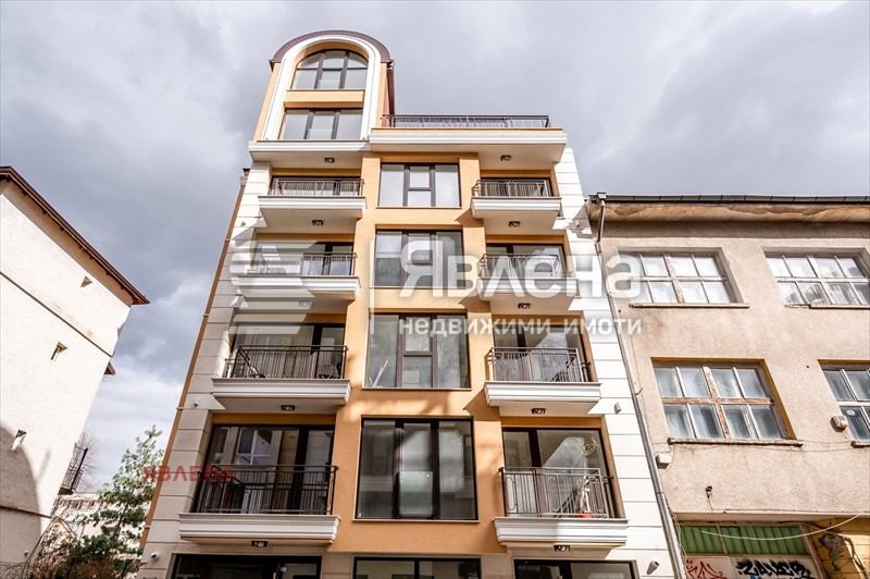 Продава 3-СТАЕН, гр. София, Център, снимка 2 - Апартаменти - 53502835