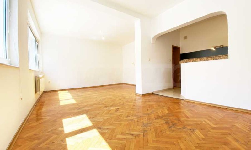 Na prodej  3+ ložnice Plovdiv , Centar , 198 m2 | 53486025 - obraz [2]