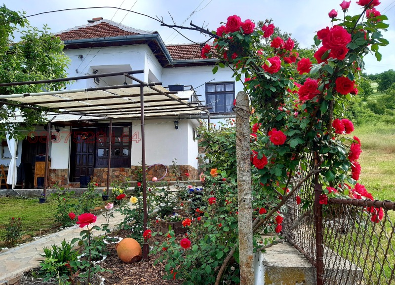 Продава  Къща област Враца , с. Мало Пещене , 1400 кв.м | 55908089 - изображение [2]