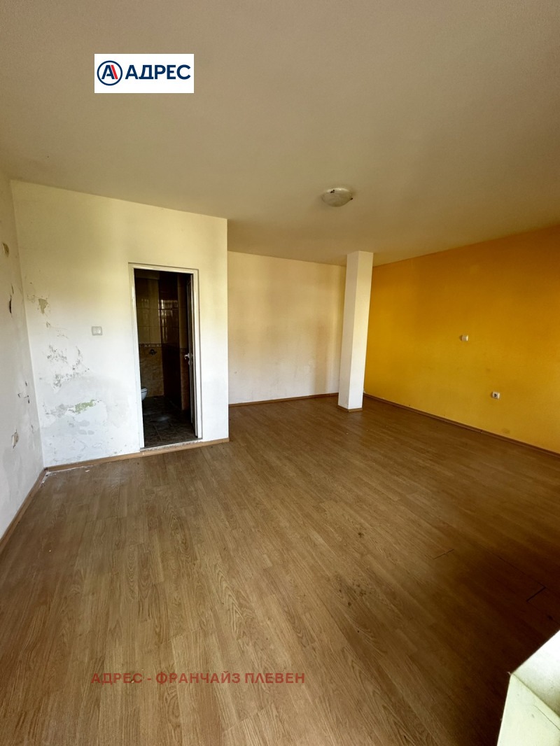 Продава ХОТЕЛ, с. Орешак, област Ловеч, снимка 13 - Хотели - 52600295