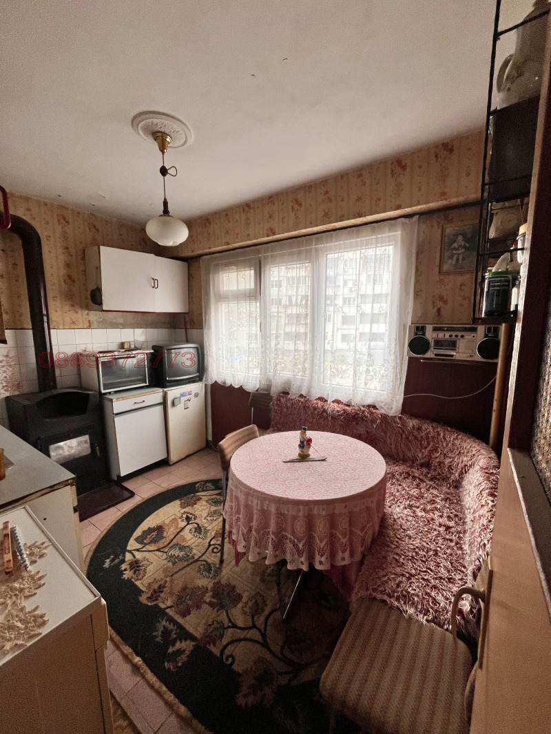 Продава 3-СТАЕН, гр. Етрополе, област София област, снимка 12 - Апартаменти - 52919632