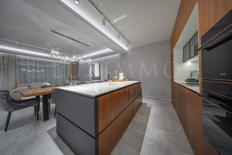 Продава 4-СТАЕН, гр. София, Витоша, снимка 3 - Апартаменти - 52687949