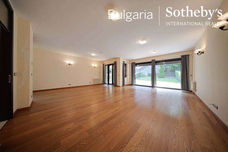 De vânzare  Casa Sofia , Boiana , 468 mp | 38255317 - imagine [6]