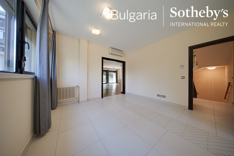 De vânzare  Casa Sofia , Boiana , 468 mp | 38255317 - imagine [17]